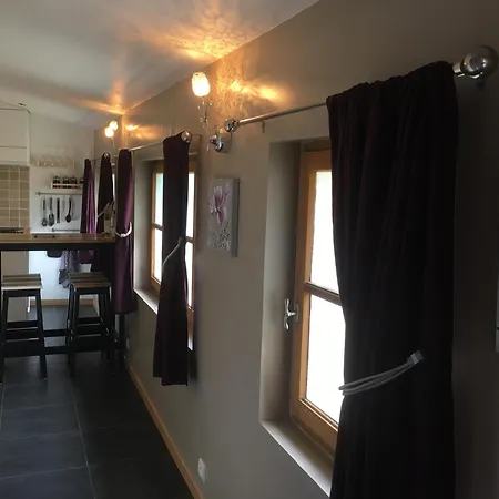 La Tour De Flandre Apartman Rousseloy