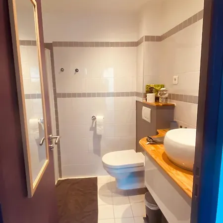 La Tour De Flandre Apartman *